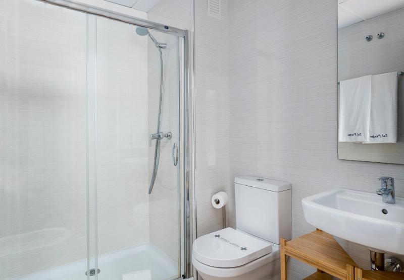 One-Bedroom Apartment (2 Adults) image 2