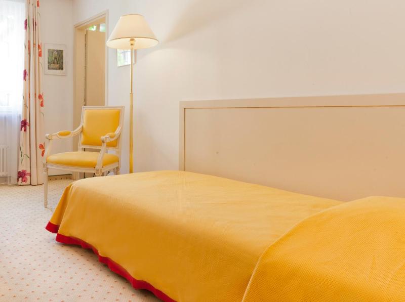 Single Room with Mountain View image 3