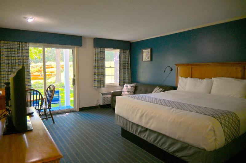King Room image 2