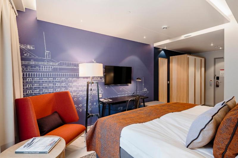 Standard Double Room image 2