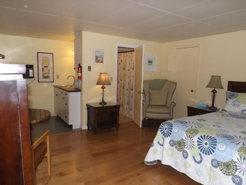 Deluxe King Room - First Floor image 2