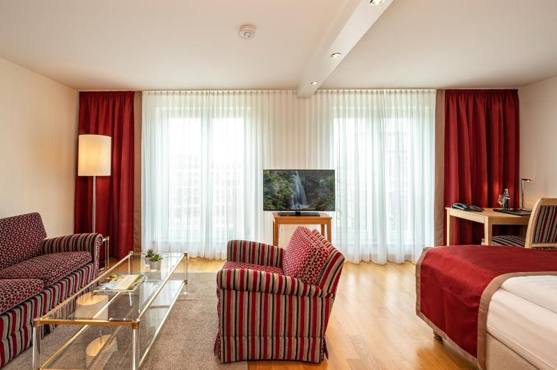 Superior Double Room image 3