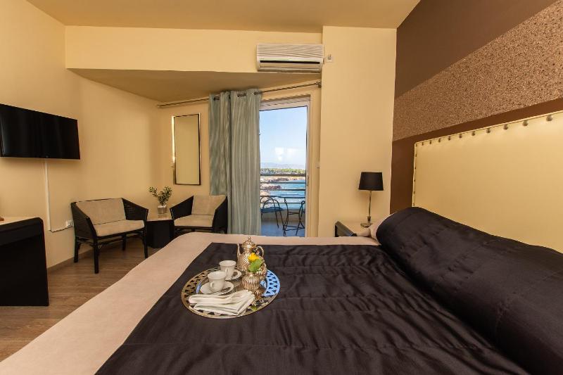 Double or Twin Room with Sea View image 1