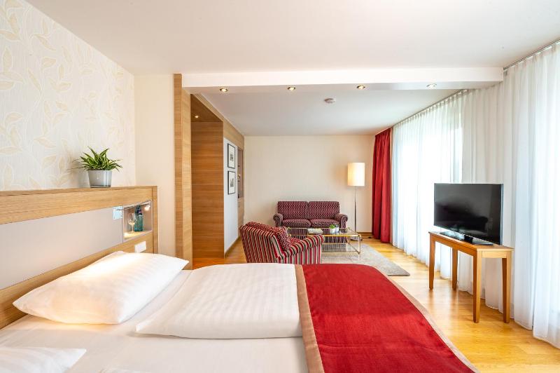 Superior Double Room image 1