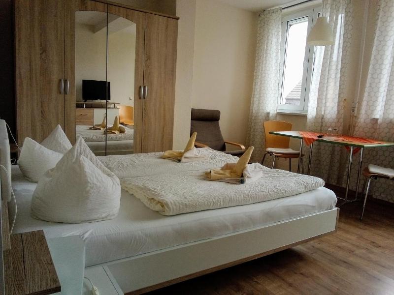 Double or Twin Room image 1