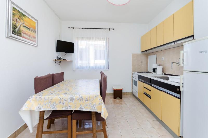 Apartments Ljubica J - image 30