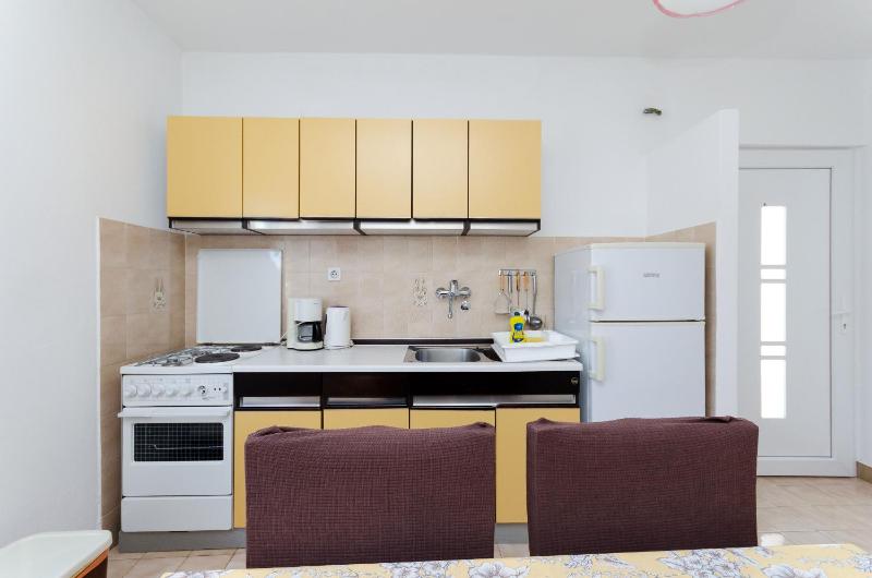 Apartments Ljubica J - image 18