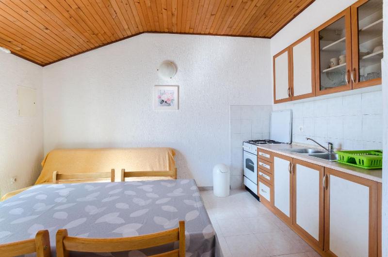 Apartments Ljubica J - image 15