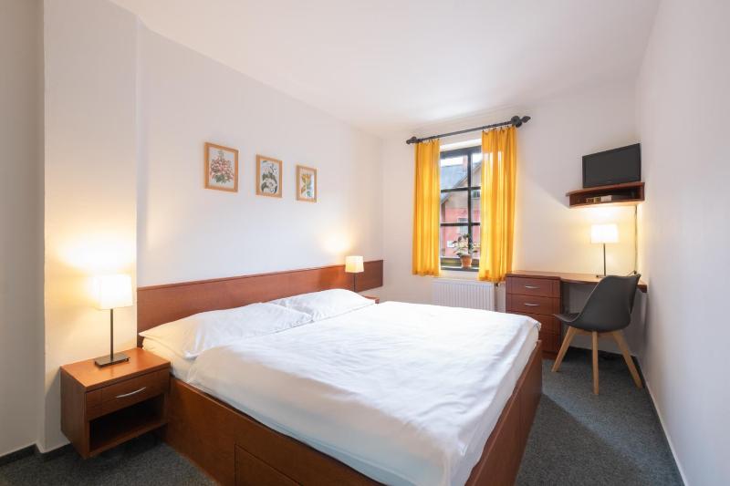Double Room image 2