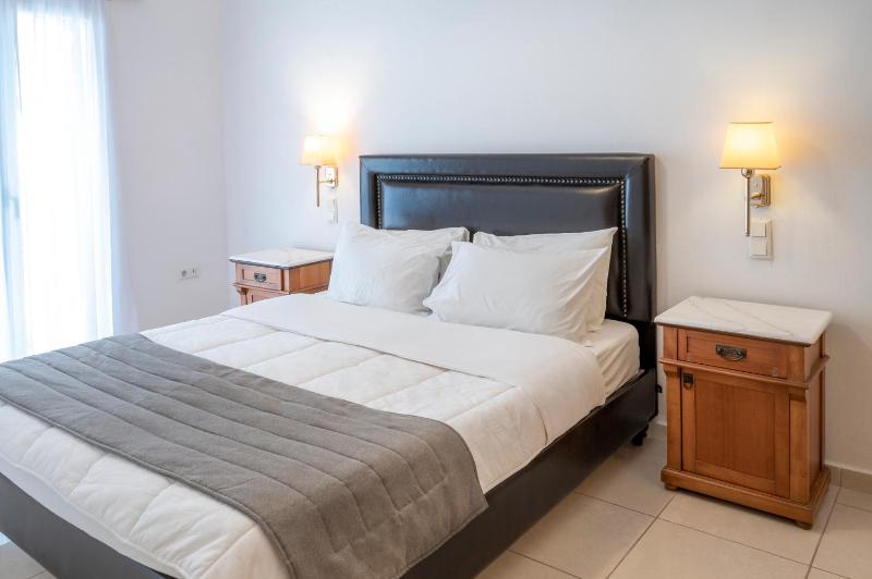 Room with Garden View image 4