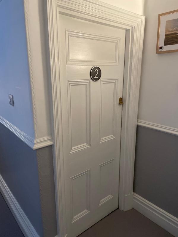 Twin Room with Private Bathroom image 3