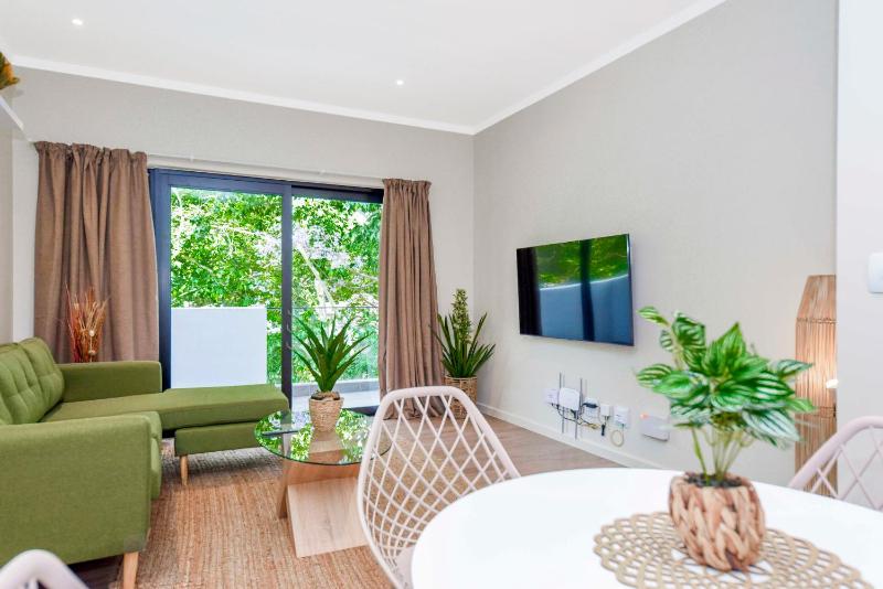 The Monroe Luxury Apartments - image 6