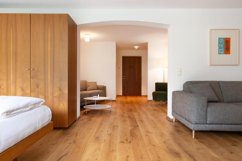 Junior Suite with Balcony image 3