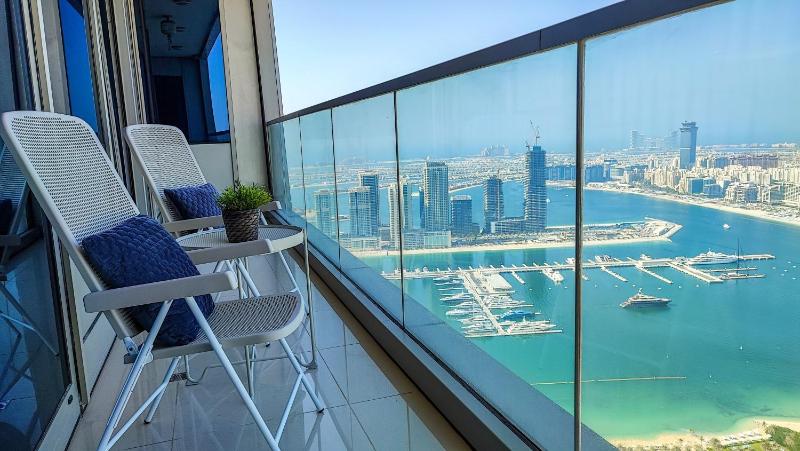 Exquisite, luxe 1BD Apartment, Unparalleled Sea Views, Prime Dubai Marina Location & Full Kitchen by "La Buena Vida Holiday Homes Images