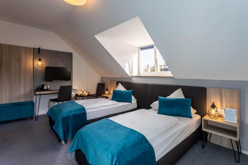 Double or Twin Room image 1