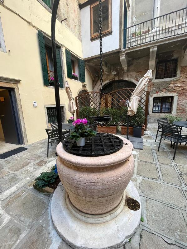 Corte del Doge di Rialto - image 6
