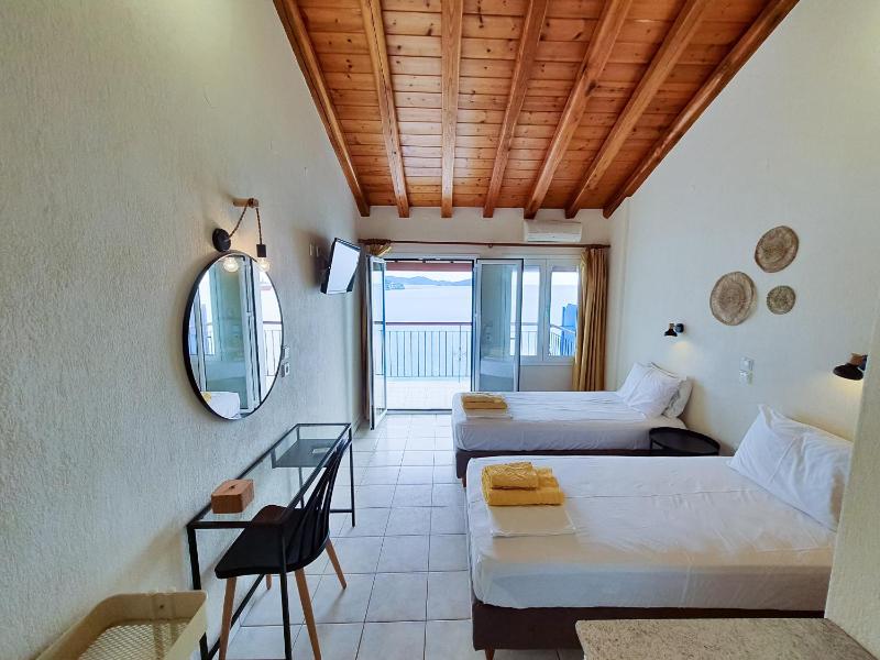 Twin Room - Top Floor image 1