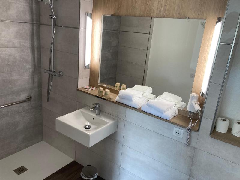 Superior Queen Room image 3