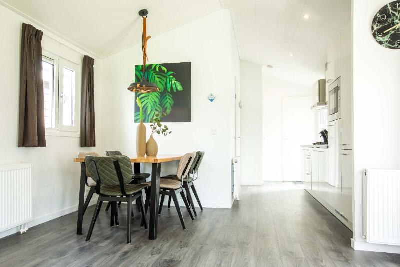 Two-Bedroom Chalet - Ferox image 3