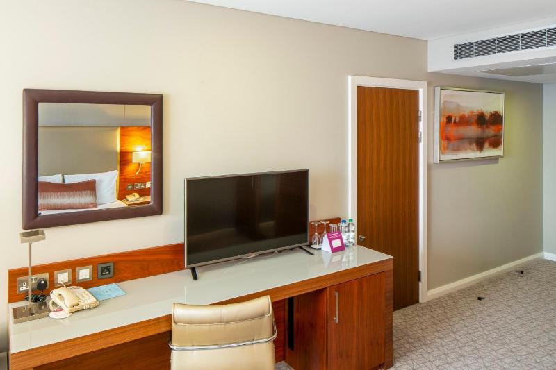 Standard Double Room with Mini Cooler image 3
