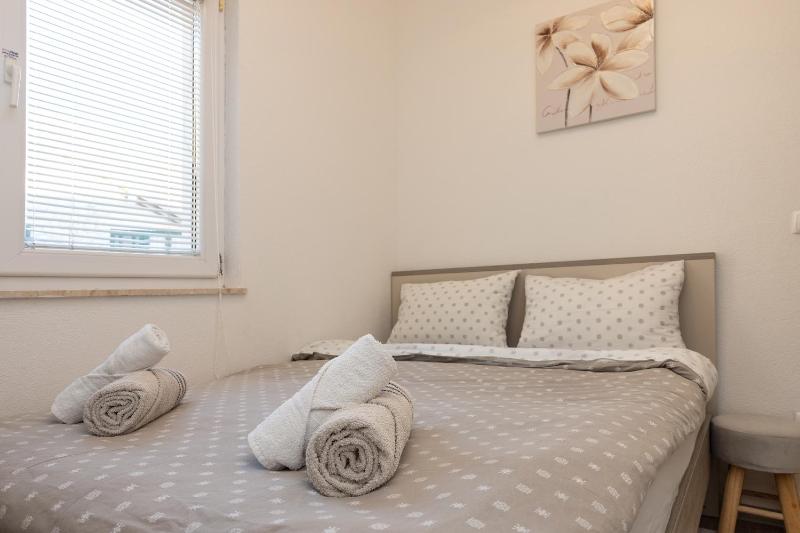 Apartmani Nina & Mili - image 24