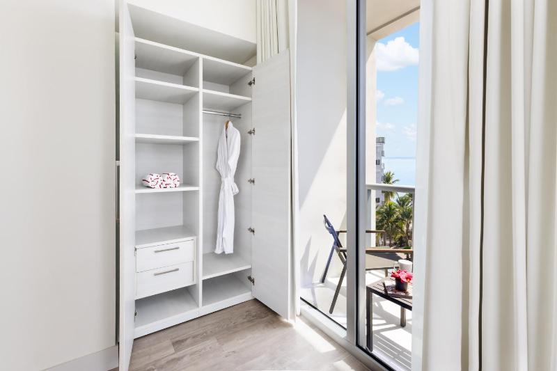 Costa Hollywood Beach Resort - An All-Suite Hotel - image 13