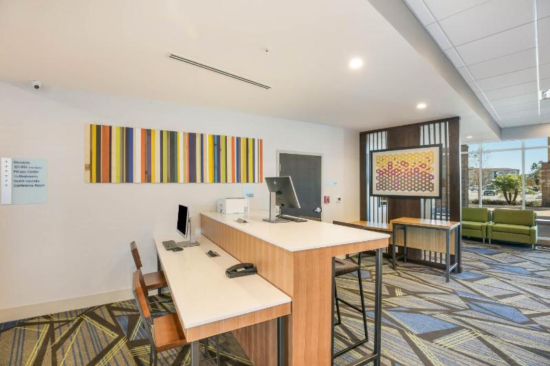 Holiday Inn Express & Suites Jacksonville - Town Center By IHG - image 6