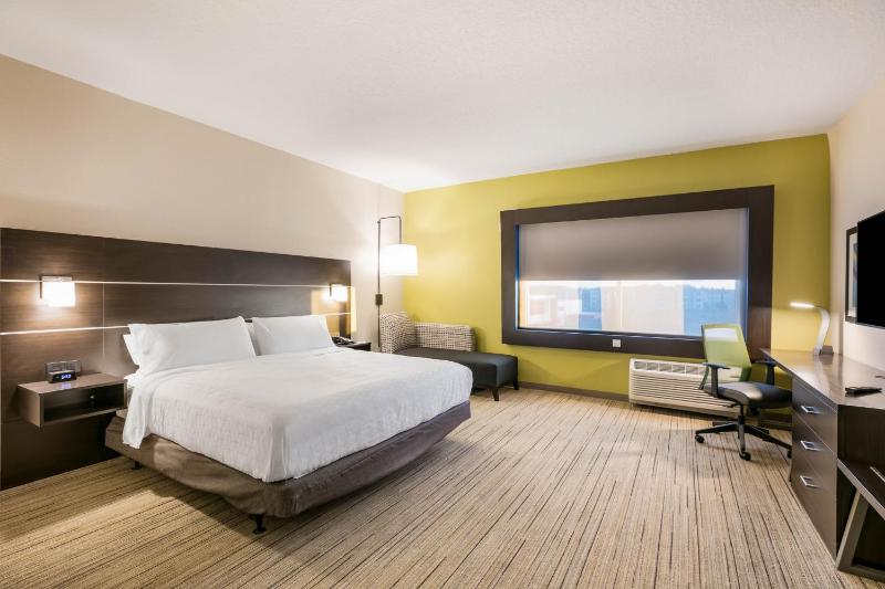 Holiday Inn Express & Suites Jacksonville - Town Center By IHG - image 9