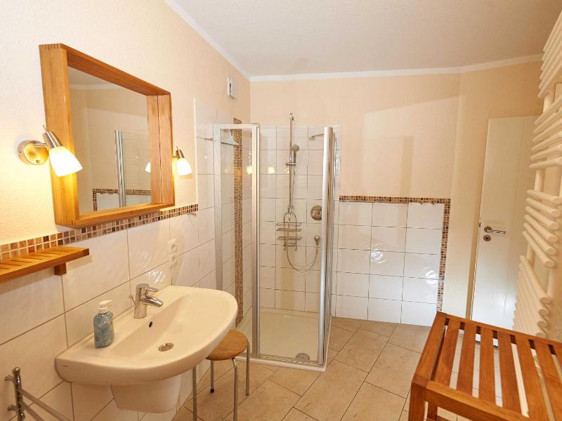 Villa Sommerwind - WG 01 mit Sauna Kamin und Terrasse - image 17
