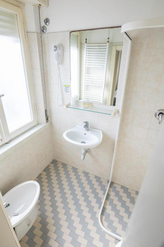 Hotel Ausonia B&B RiMiNi - image 5