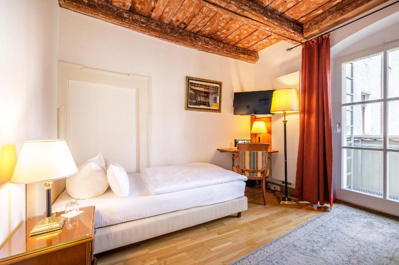 Standard Single Room image 4
