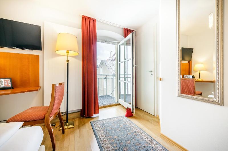 Standard Single Room image 2