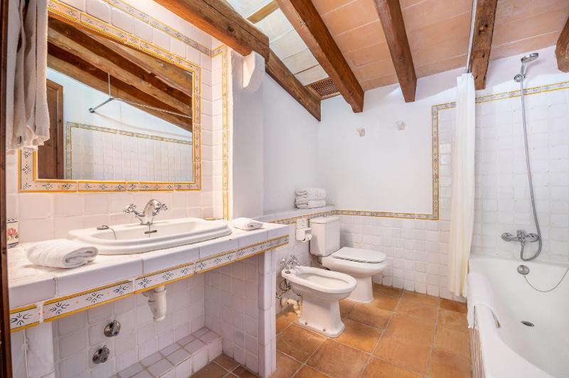 Two-Bedroom Villa image 4