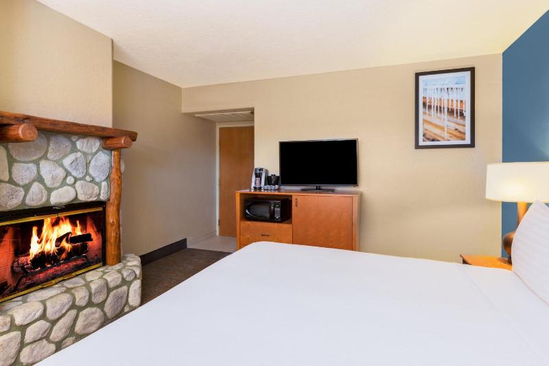 Holiday Inn Resort The Lodge at Big Bear Lake By IHG - image 39