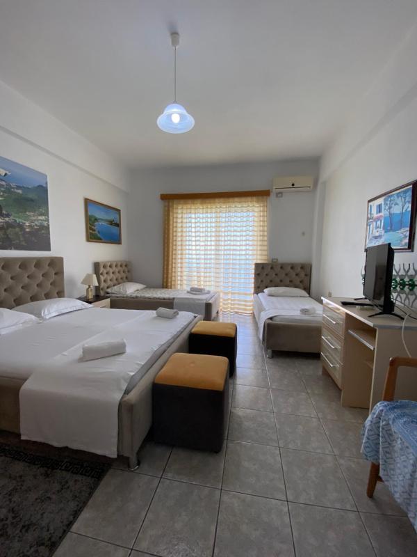 Family Room with Sea View image 4