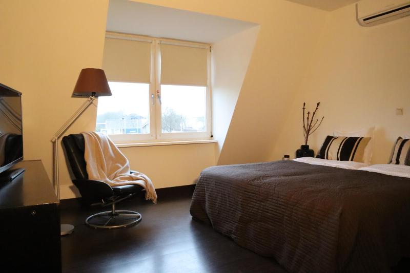 Double Room image 2
