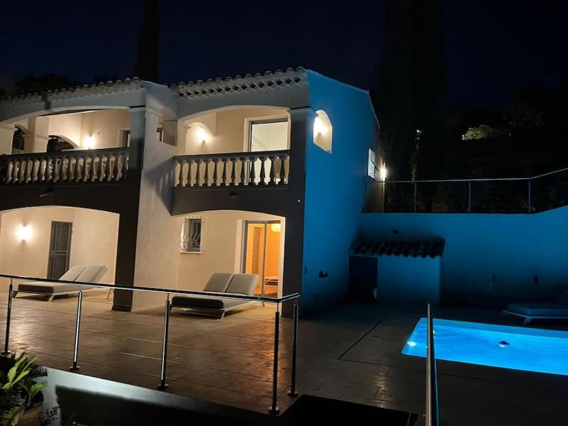 Villa provençale Magnifique vue Golfe de St Tropez - image 10