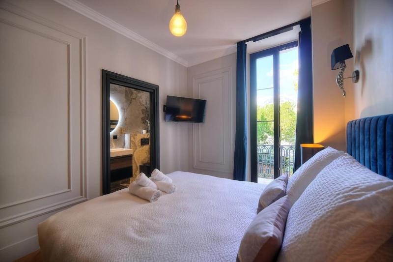 REF 1393 - Cannes Center - Apartment for rent - image 17