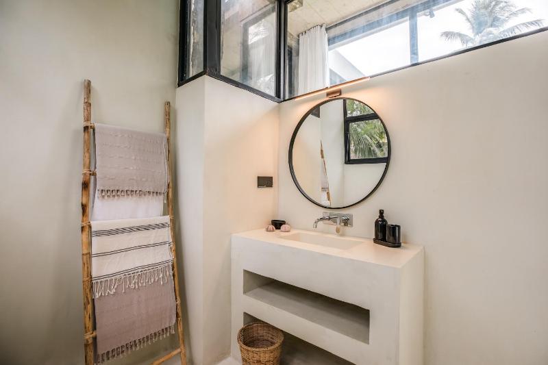 Tao House Jungle Boutique Villas - image 14