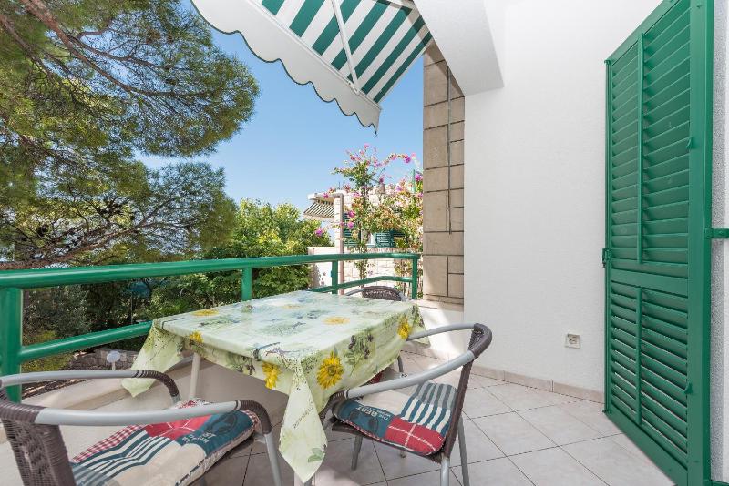 Apartments by the sea Brela Makarska - 20186 - image 42