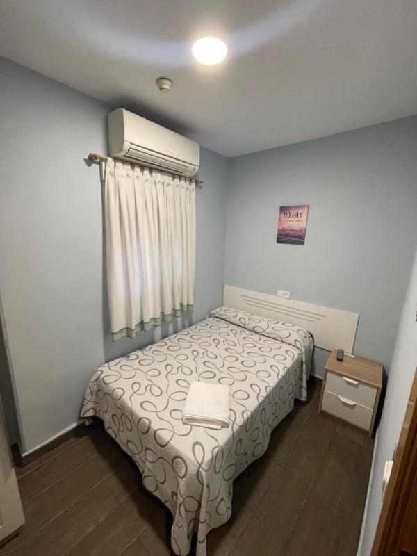 Single Room image 1