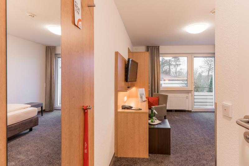 Deluxe Single Room image 1