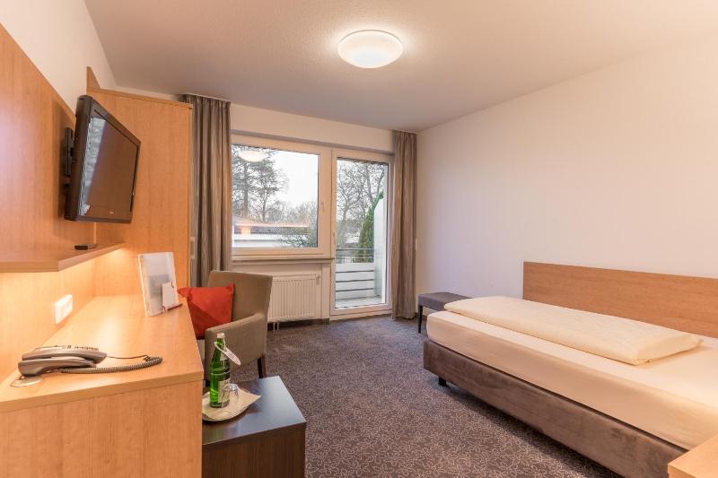 Deluxe Single Room image 3