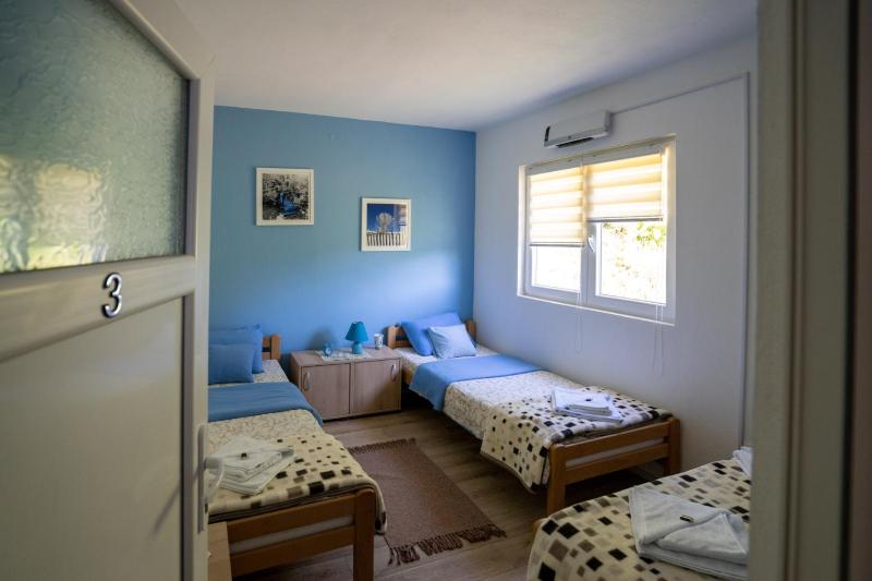 Family Room with Shared Bathroom image 2