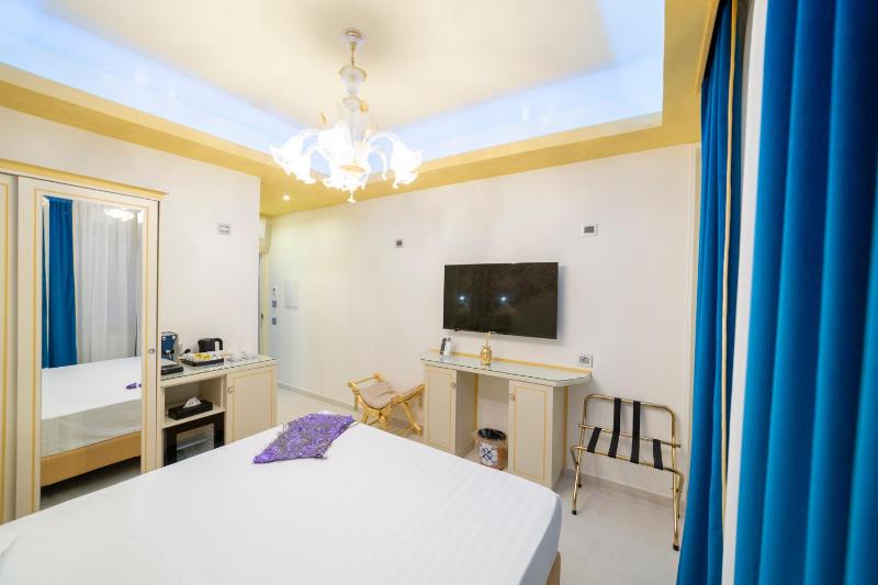 Leucosya Luxury Rooms - image 27