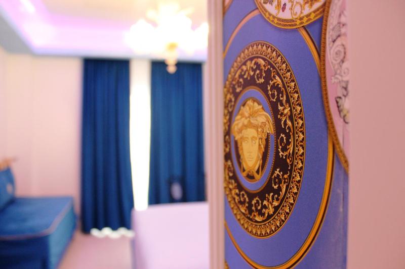 Leucosya Luxury Rooms - image 8