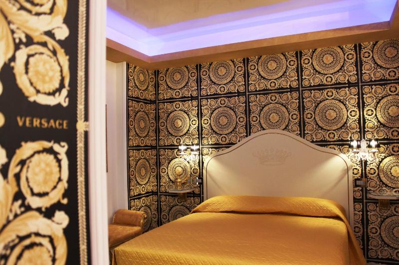 Leucosya Luxury Rooms - image 16