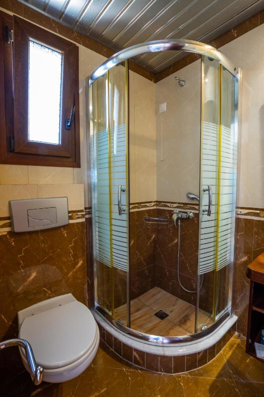 Standard Room with Sea View image 2