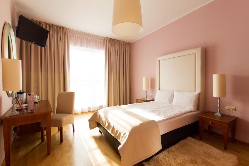 Standard Double Room image 1