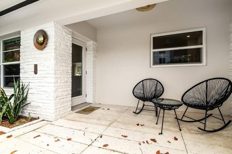 *Victoria Park Pool Home- close to beach/Las Olas* - image 20